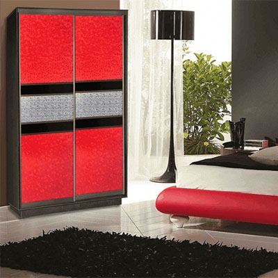 Шкафы-купе с декоративным стеклом